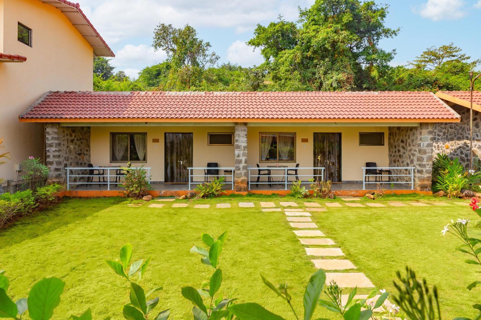 Casa Amora Lonavala Exterior foto